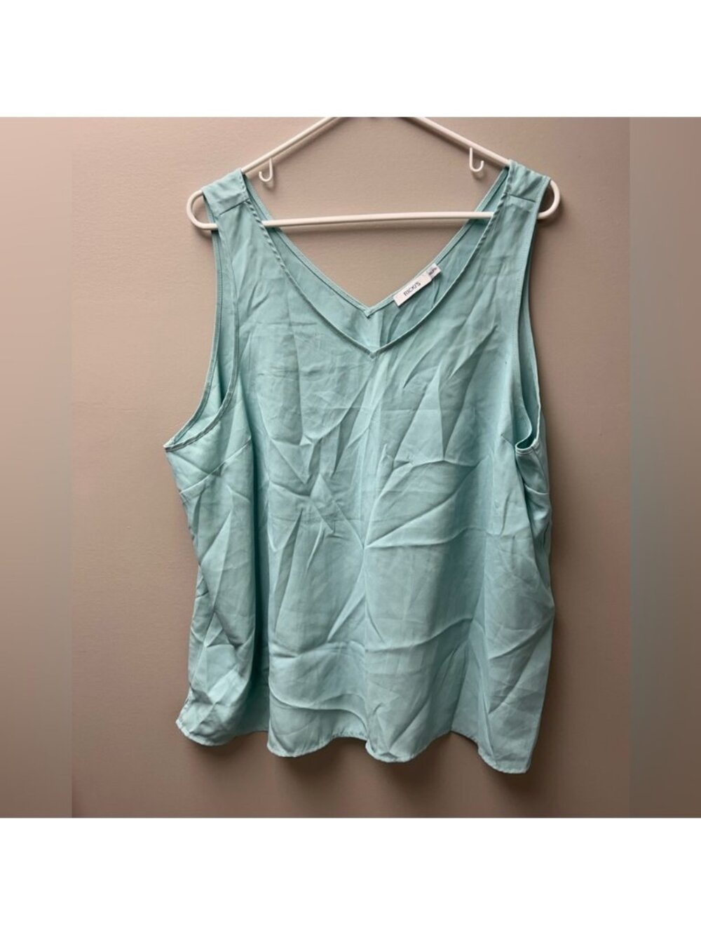 Ricki’s Women’s Light Blue V Neck Tank Top‎